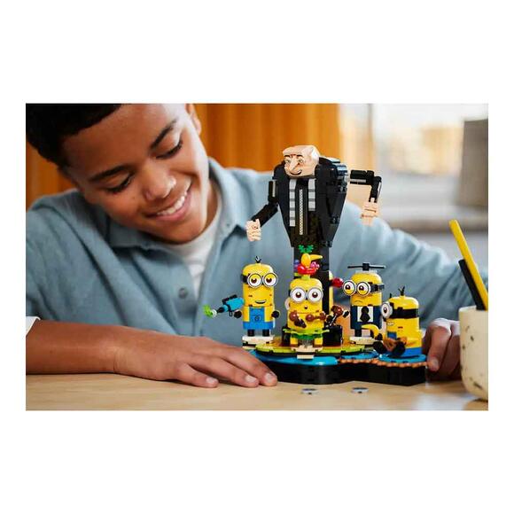 Lego Despicable Me 4 Yapım Parçalarından Gru ve Minyonlar Seti 75582