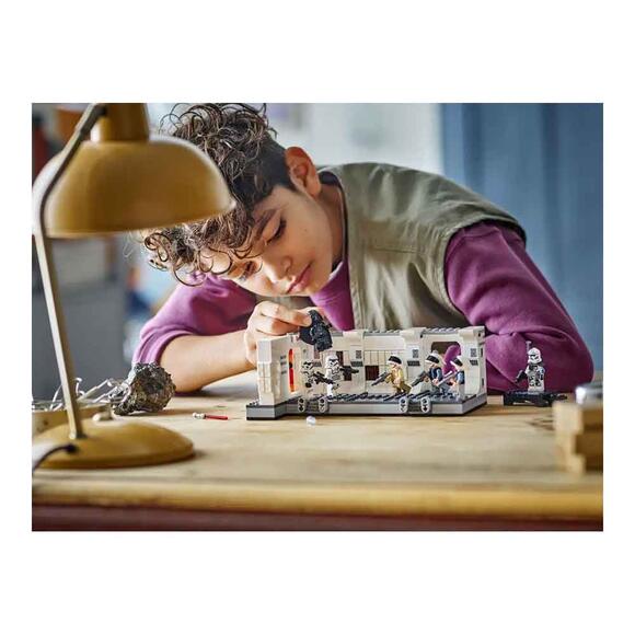 Lego Star Wars Tantive IV’e Biniş 75387 (502 Parça)