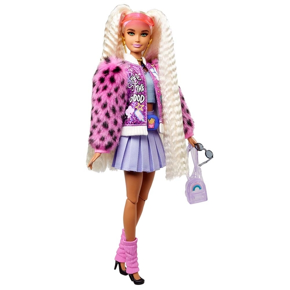 Barbie Extra - Pembe Şapkalı Bebek GYJ77