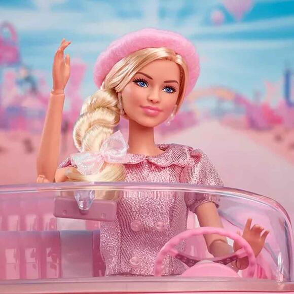 Barbie Film Serisi: Pembe Bereli Barbie Bebek JBJ53