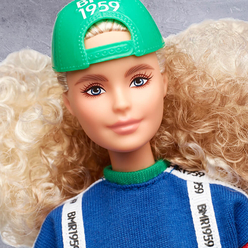 BMR1959 Koleksiyon Barbie Bebeği, Şapkalı - Kıvırcık Saçlı GHT92 - Thumbnail