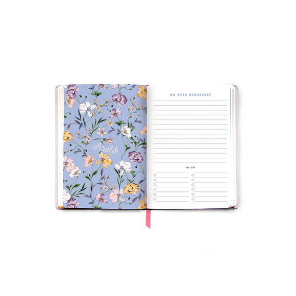 Fabooks 2021- 2022 Pembe ve Mavi Çiçekler 17 Aylık Akademik Ajanda