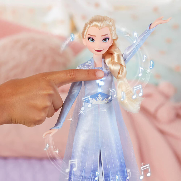Frozen 2 Şarkı Söyleyen Elsa E6852