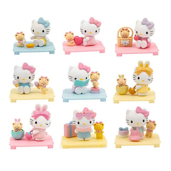 Hello Kitty Ve Oyun Arkadaşı HKT38100