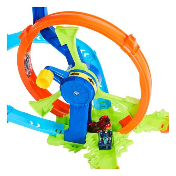Hot Wheels Hızlı Fırlatma ve Döngü Parkuru Oyun Seti JBX65