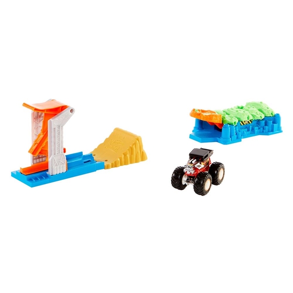 Hot Wheels Monster Trucks Fırlat ve Çarpış Oyun Seti GVK08