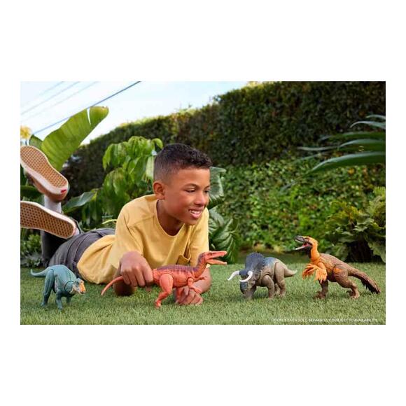 Jurassic World Kükreyen Dinozor Figürleri - Film Serisi JGB87