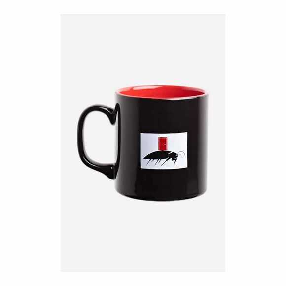 Kafka - Dönüşüm Kupa Dışı Siyah İçi Kırmızı Seramik 