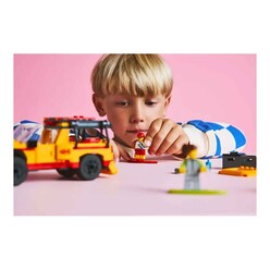 Lego City Cankurtaran ve Kurtarma Kamyon 60453 - Thumbnail