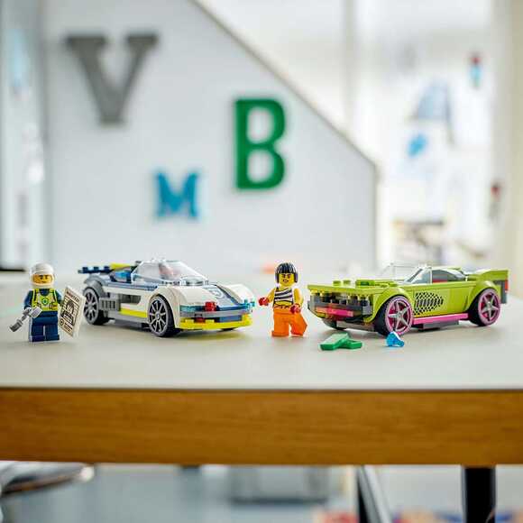 Lego City Polis Arabası Ve Spor Araba Takibi 60415