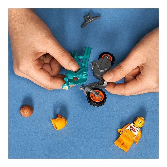 Lego City Tavuk Gösteri Motosikleti 60310