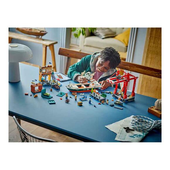 Lego City Yük Gemili Liman Oyuncağı 60422