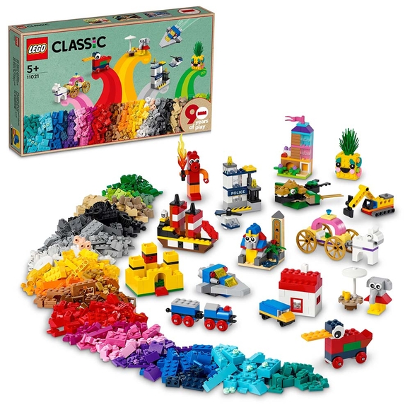 LEGO Classic Oyunun 90 Yılı 11021 Çocuklar için 15 Oyuncaklı Yapım Seti (1100 Parça)
