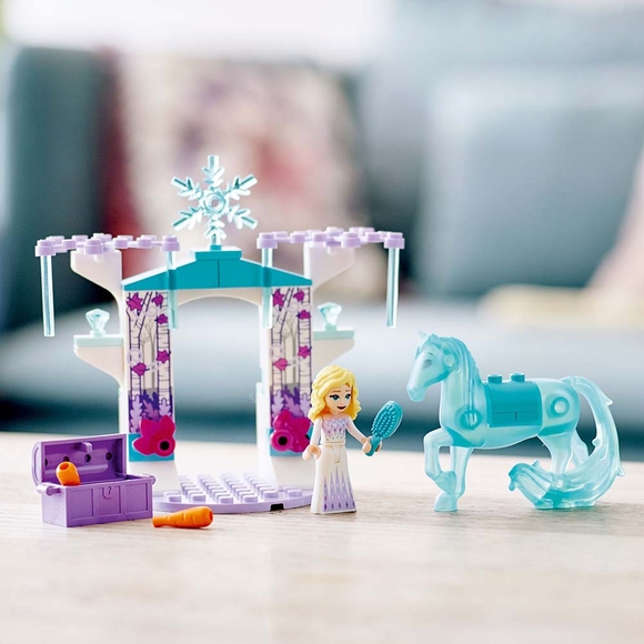 LEGO Disney Elsa ve Nokk’un Buz Ahırı 43209 Yapım Seti (53 Parça)