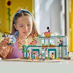 Lego Friends Heartlake City Hastanesi 42621 - Thumbnail