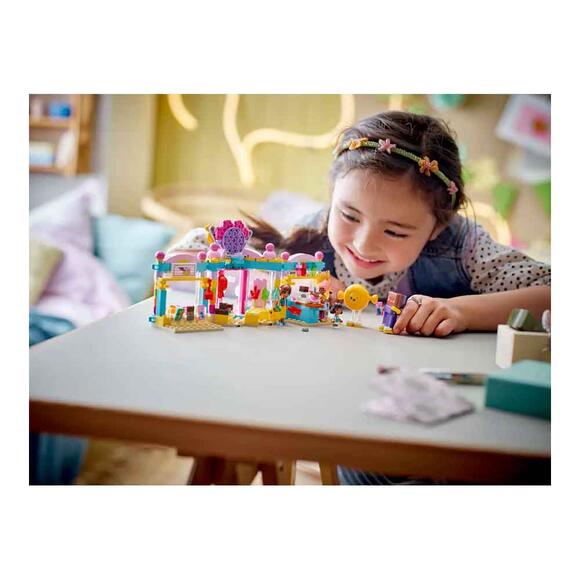 Lego Friends Heartlake City Şekerci Dükkanı 42649