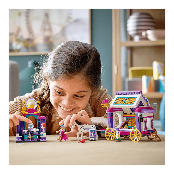 Lego Friends Sihirli Karavan 41688