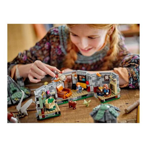 Lego Harry Potter Hagrid’in Kulübesi: Beklenmedik Bir Ziyaret 76428 (896 Parça)