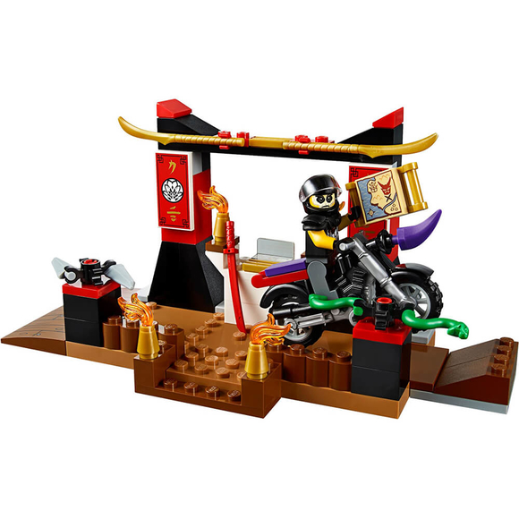 Lego Juniors Zane’s Ninja Boat Pursuit 10755