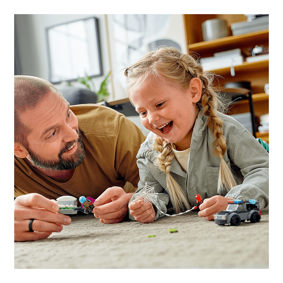 Lego Marvel Örümcek Adam ve Mysterio’nun Dron Saldırısı 76184