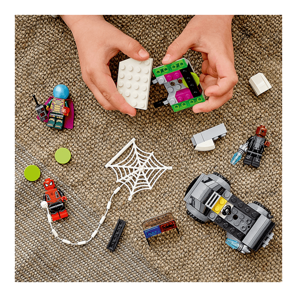 Lego Marvel Örümcek Adam ve Mysterio’nun Dron Saldırısı 76184