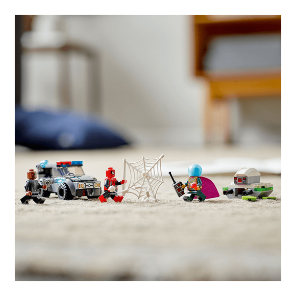 Lego Marvel Örümcek Adam ve Mysterio’nun Dron Saldırısı 76184