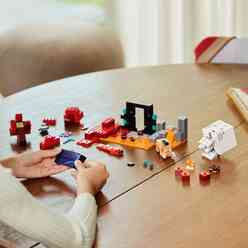 Lego Minecraft Nether Geçidi Pususu 21255 - Thumbnail