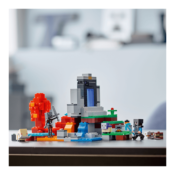 Lego Minecraft Yıkılmış Geçit 21172