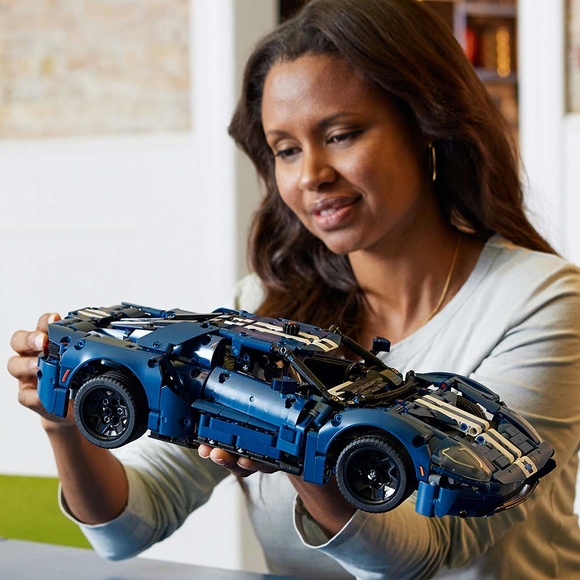 LEGO Technic 2022 Ford GT 42154 Yetişkinler için Yapım Seti (1466 Parça)