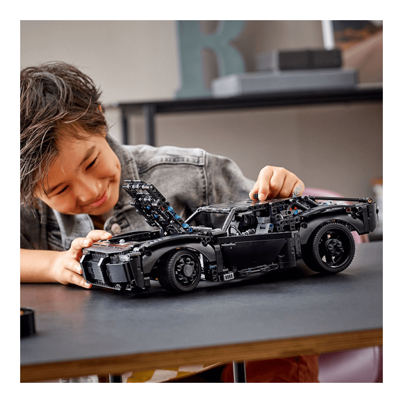 Lego Technic Batman Batmobil 42127