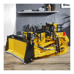 Lego Technic Cat D11T Budozer 42131 - Thumbnail