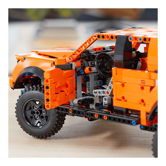 Lego Technic Ford F-150 Raptor 42126