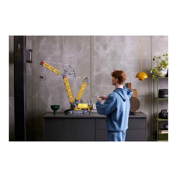 Lego Technic Liebherr Paletli Vinç LR 13000 42146 Yapım Seti (2883 Parça)