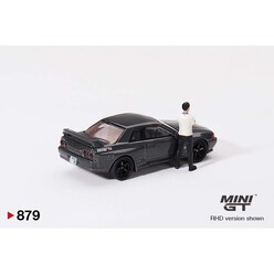Mini GT 1:64 Nissan Skyline GT-R (R32) Gunmetal W/ Matsuda Figure Tsugio Matsuda Collection MGT00869 - Thumbnail