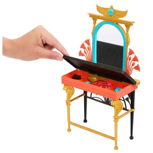 Monster High Cleo’nun Havalı Bakım Günü Oyun Seti HXH96