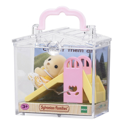 Adore Sylvanian Families - Sylvanıan Families  Bebek Taşıma Seti - Köpek Bebek ve Kaydırağı EST5204