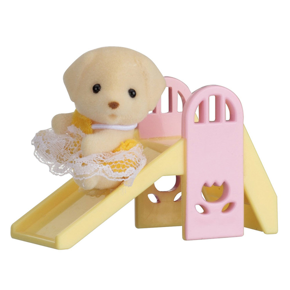 Sylvanıan Families  Bebek Taşıma Seti - Köpek Bebek ve Kaydırağı EST5204