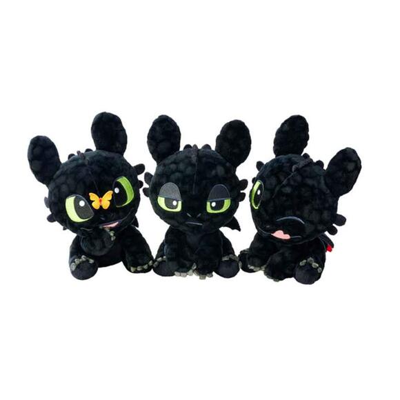 Universal Toothless Peluş 18 Cm 3 As 6305875345NPB