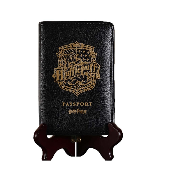 Wizarding World Harry Potter Pasaport Kılıfı Hufflepuff PAS005